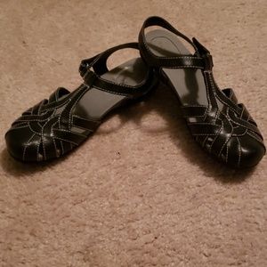 Women's Baretraps size 7 sandals